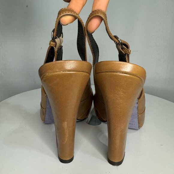 Donald J. Pliner Vana Slingback Peep Toe Heels, Taupe, Size 10M - Picture 2 of 6